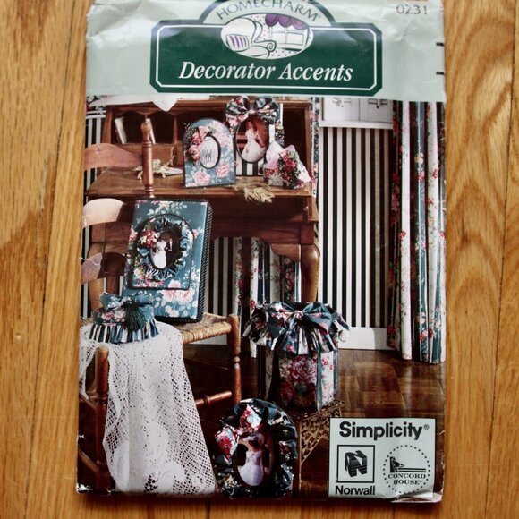 Vintage Simplicity Home Decorating Patterns - Picture 2 of 9